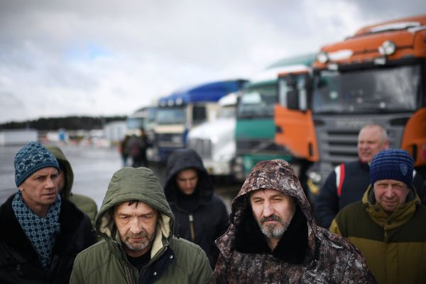 Дальнобойщики на протестной акции против системы Платон на Горьковском шоссе Ногинского района Московской области