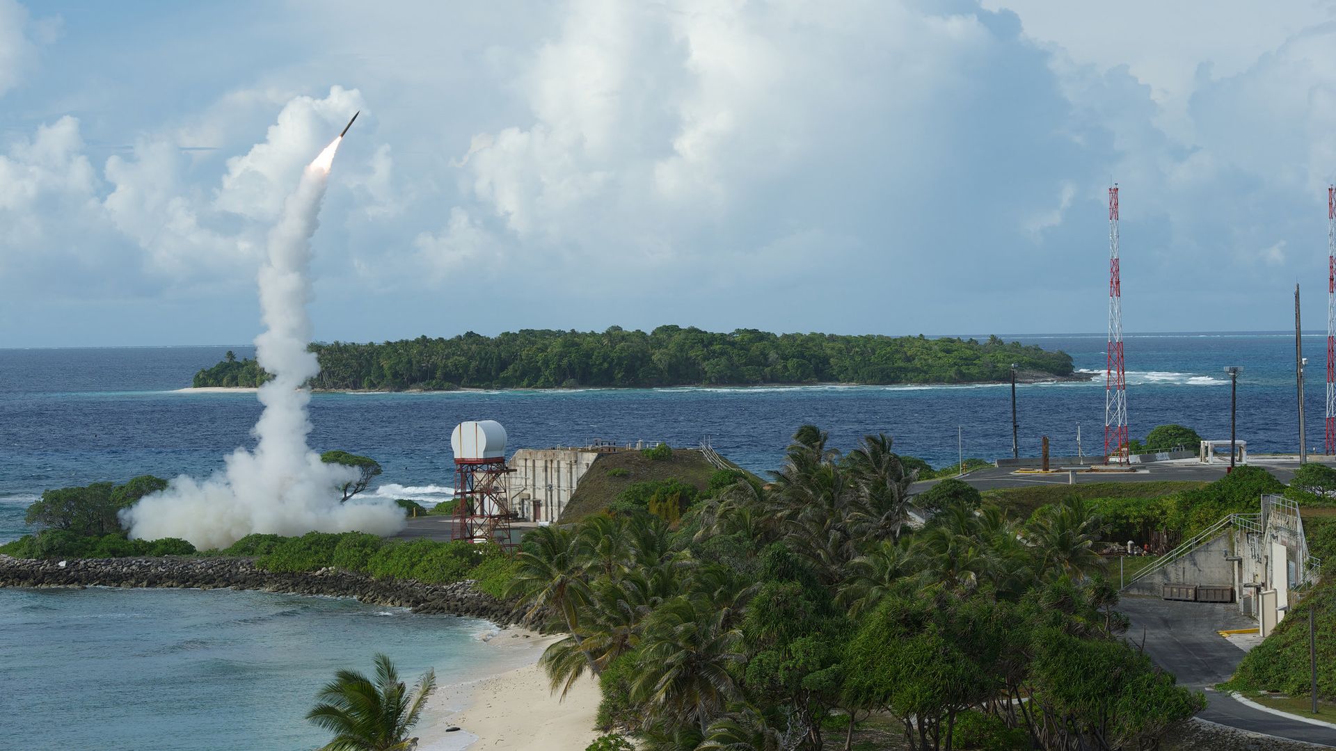 Запуск ракеты американского ракетного комплекса THAAD - ИноСМИ, 1920, 23.11.2024