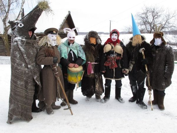 Кадр из фильма Небесные жены луговых мари