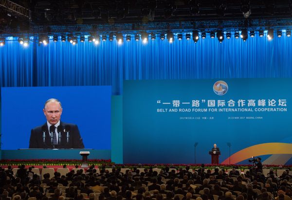 Президент РФ Владимир Путин выступает на церемонии открытия Международного форума Один пояс, один путь в ходе рабочей поездки в Китай, 14 мая