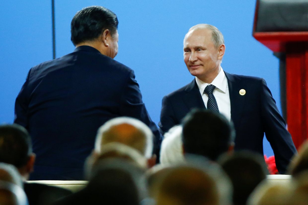 Председатель КНР Си Цзиньпин и президент России Владимир Путин