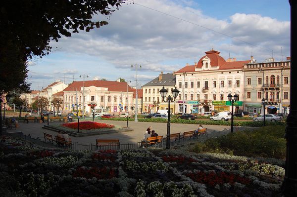 Центральная площадь города Черновцы