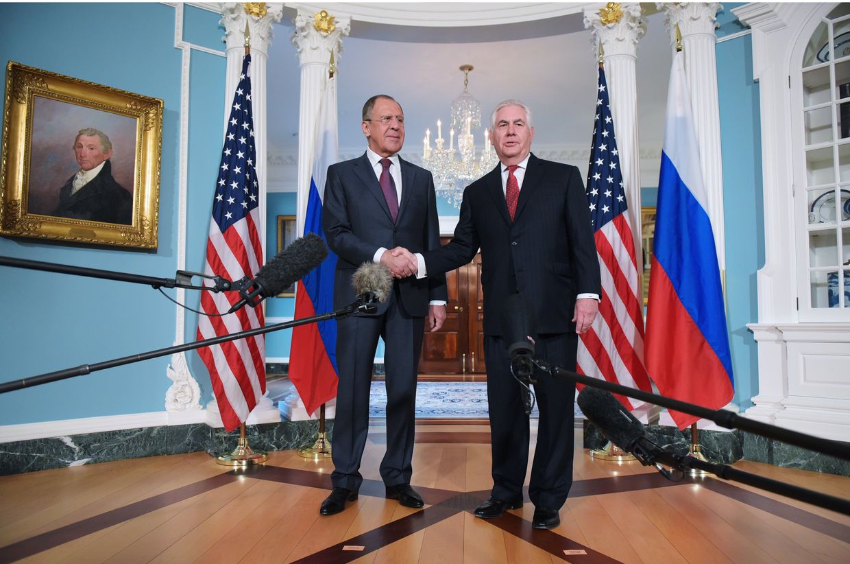 Госсекретарь США Рекс Тиллерсон и министр иностранных дел России Сергей Лавров