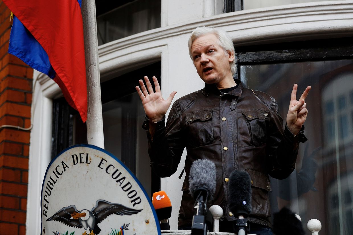 Основатель WikiLeaks Джулиан Ассанж