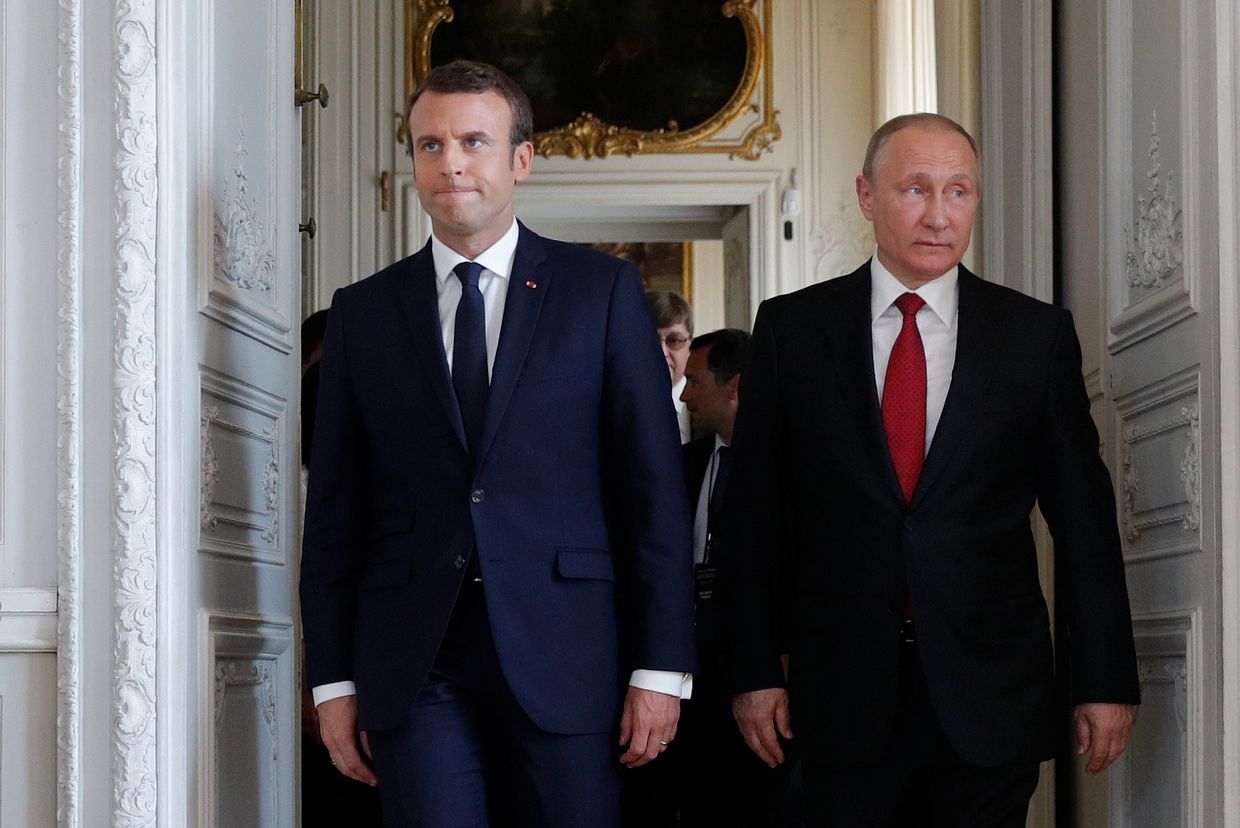 Президент РФ Владимир Путин и президент Франции Эммануэль Макрон Президент РФ Владимир Путин и президент Франции Эммануэль Макрон