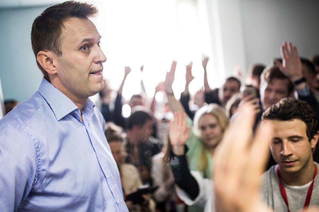 Алексей Навальный на встрече со своими сторонниками в Туле