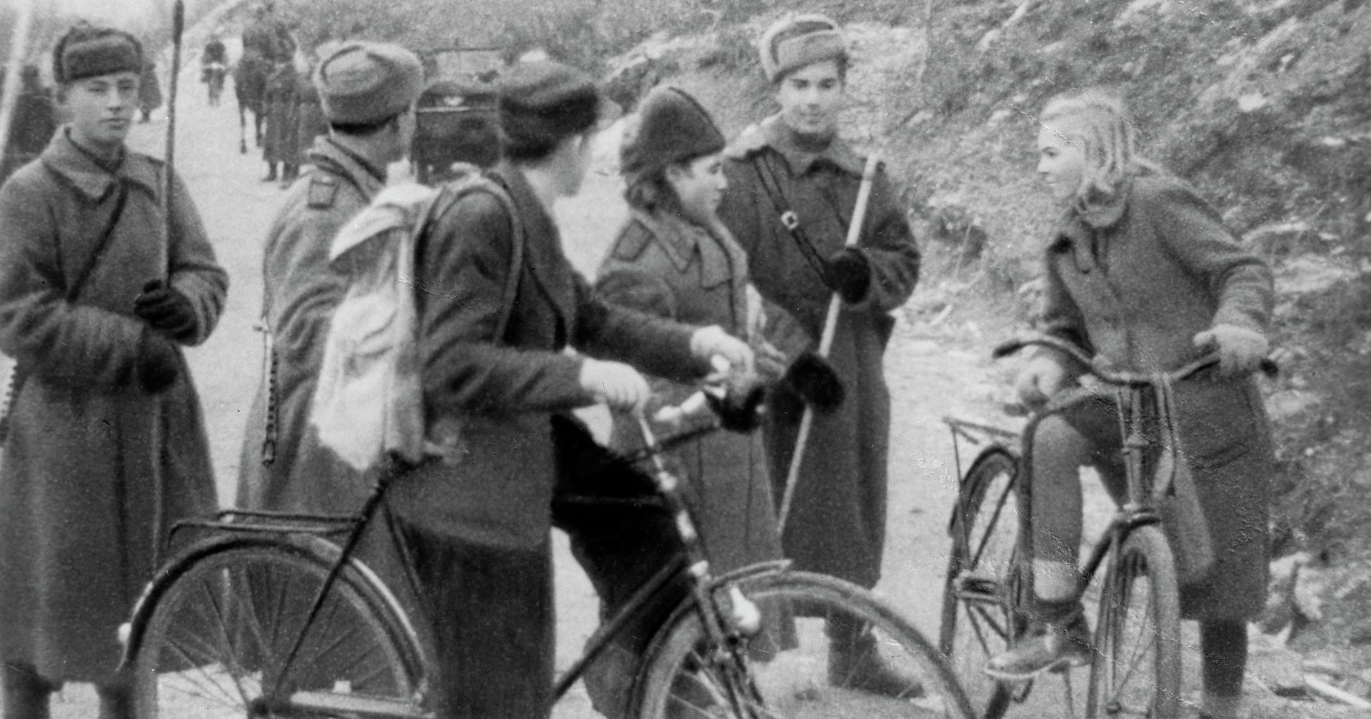 Бойцы Красной Армии и жители Киркенеса. Освобождение Северной Норвегии. 1944 год - ИноСМИ, 1920, 10.11.2020
