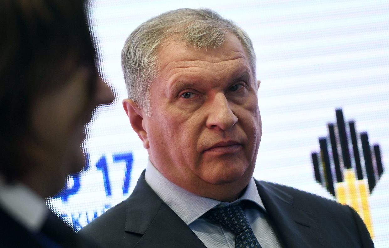 Главный исполнительный директор ПАО НК Роснефть Игорь Сечин на Санкт-Петербургском международном экономическом форуме 2017