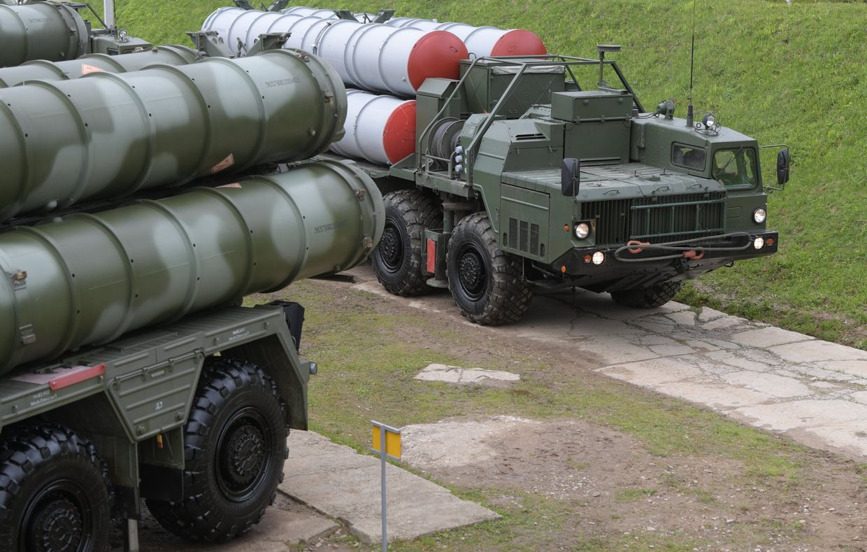 Зенитные ракетные комплексы С-400 «Триумф» Зенитные ракетные комплексы С-400 «Триумф»