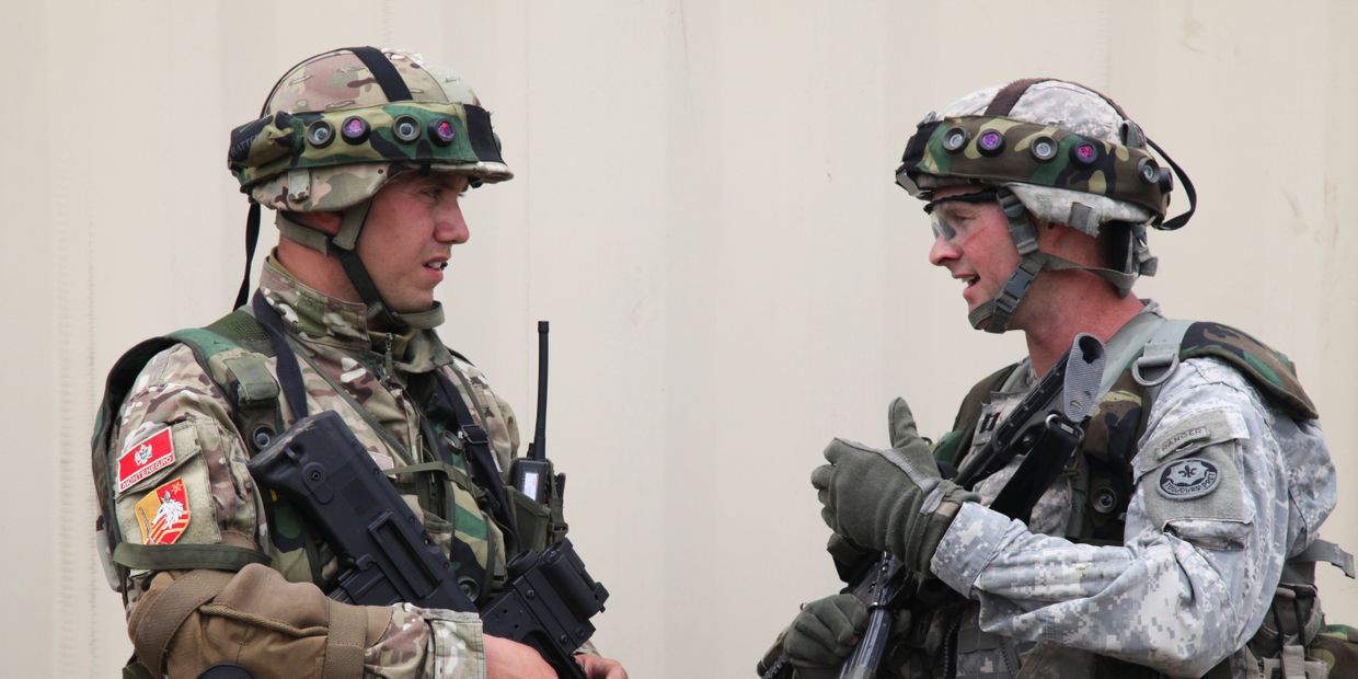 Военнослужащие Черногории и США во время совместных учений