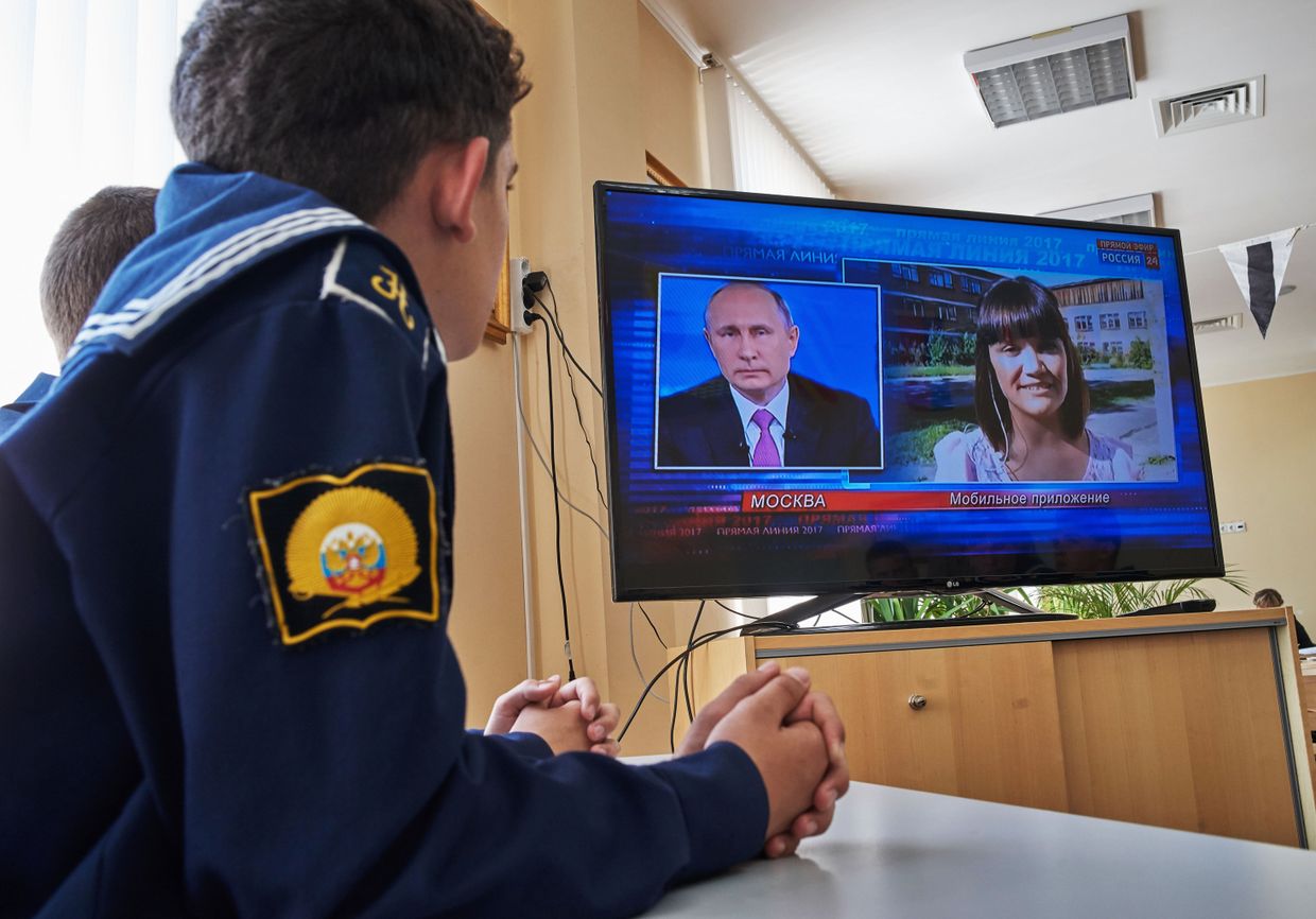 Трансляция Прямой линии с Владимиром Путиным
