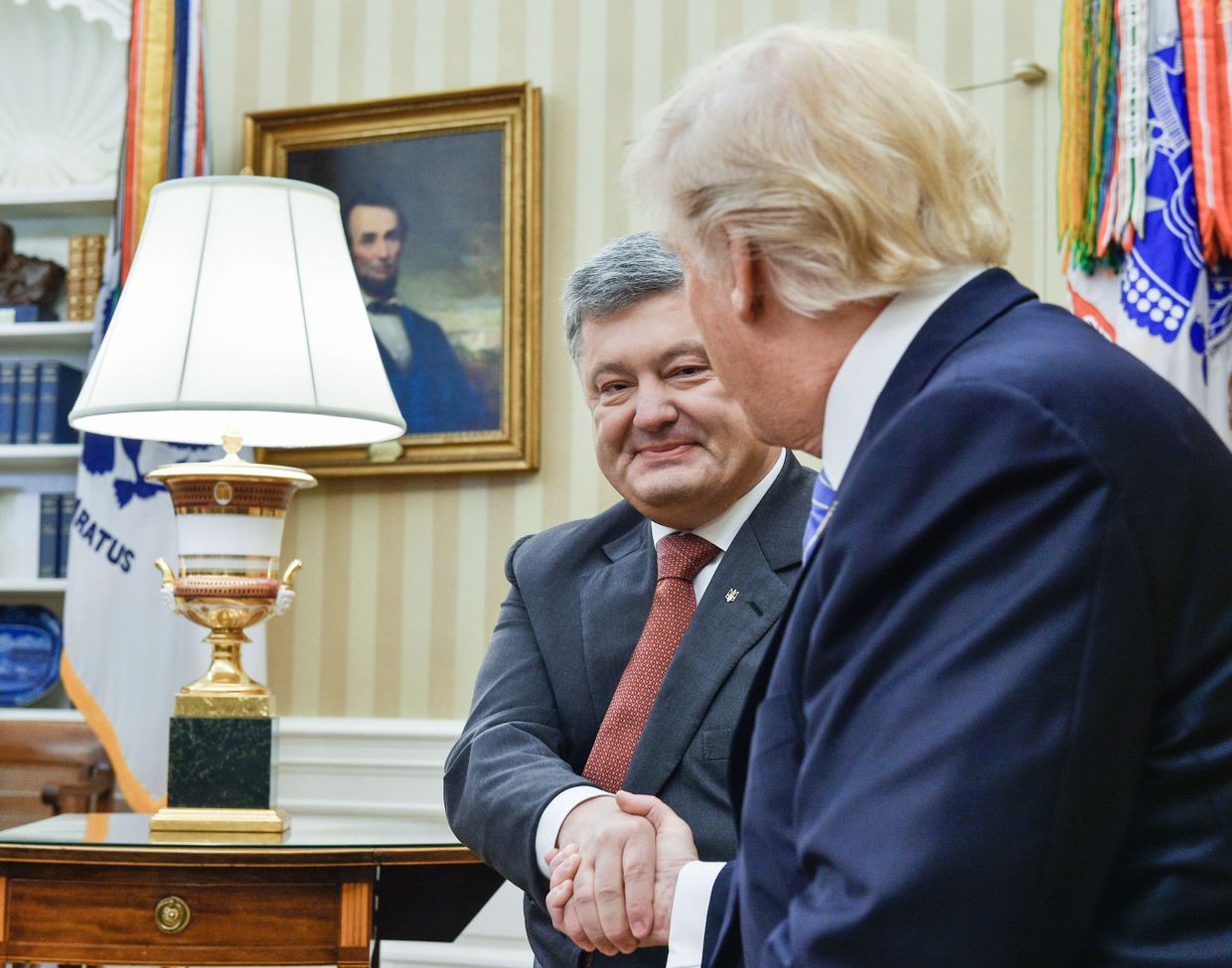 Президент Украины Петр Порошенко и президент США Дональд Трамп во время встречи. 20 июня 2017