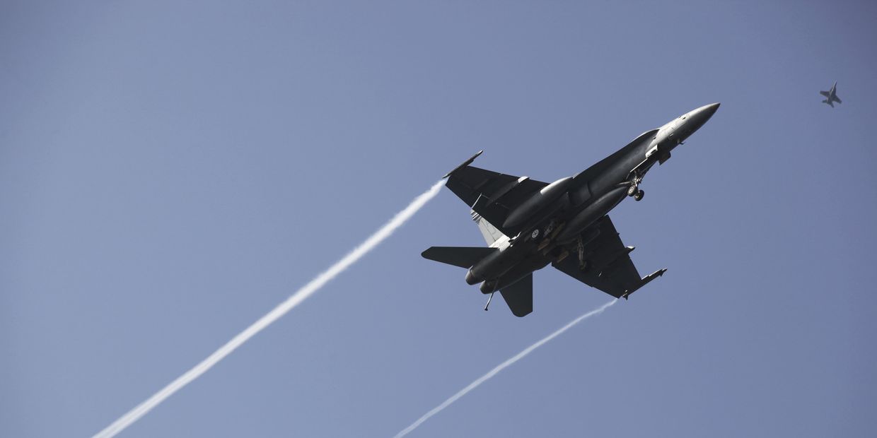 Американские истребитель F-16 Американские истребитель F-16