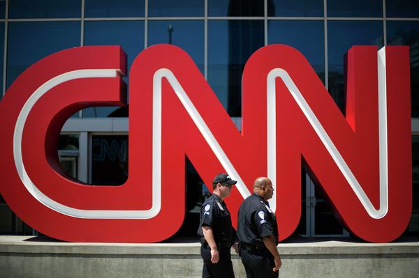 Логотип телеканала CNN в Атланте, США