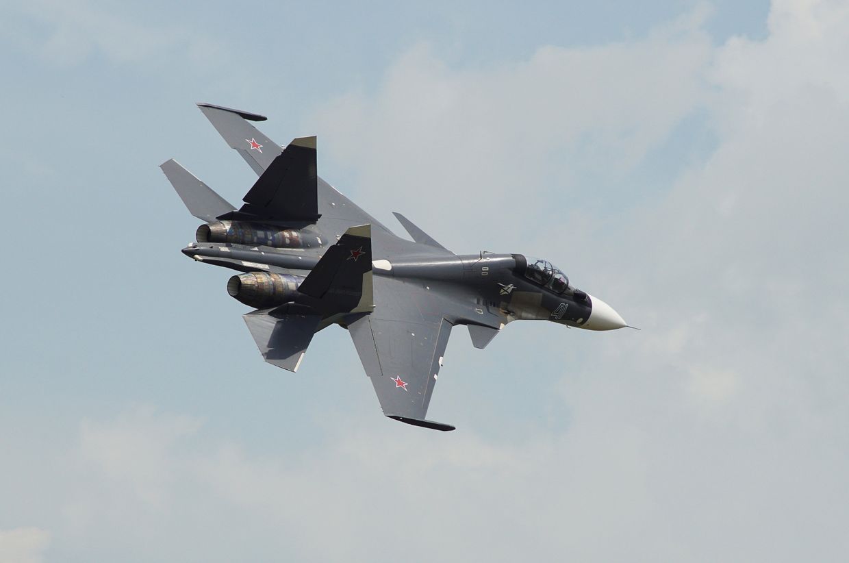 Самолет Су-30СМ