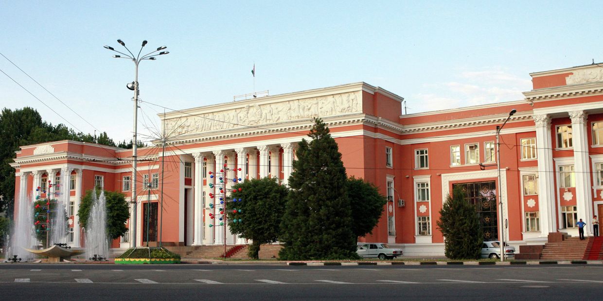 Здание парламента Республики Таджикистан в Душанбе