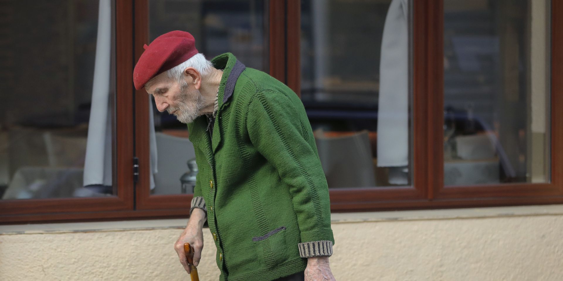 Пожилой мужчина в Софии, Болгария Пожилой мужчина в Софии, Болгария - ИноСМИ, 1920, 02.06.2021