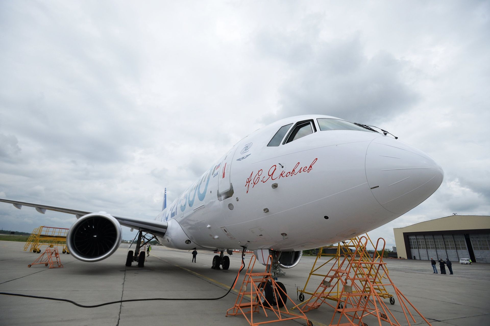 Новый российский пассажирский самолет МС-21 перед своим первым полетом - ИноСМИ, 1920, 26.02.2021