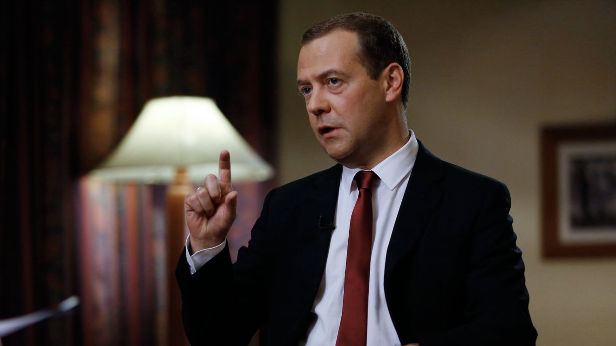 Председатель правительства РФ Дмитрий Медведев