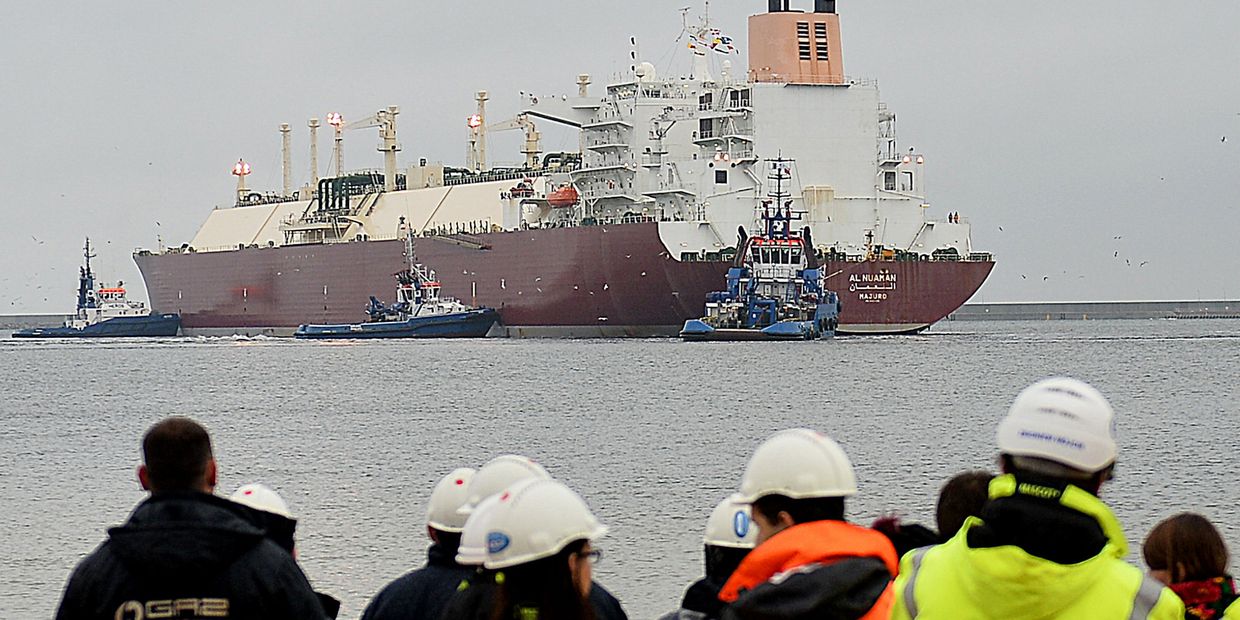 Танкер со сжиженным газом в порту Свиноуйсьце, Польша