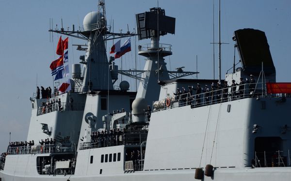 Прибытие отряда боевых кораблей ВМС Китая во Владивосток