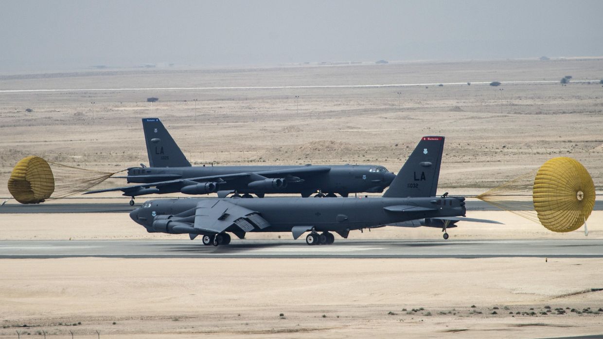 Американский стратегический бомбардировщик B-52 Стратофортресс