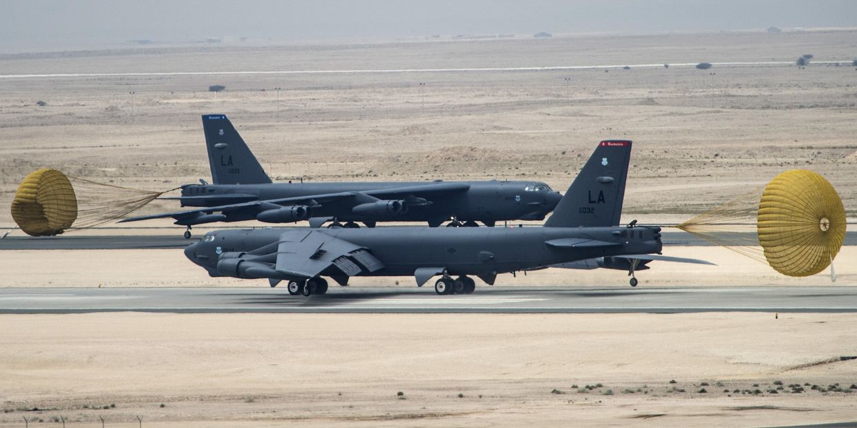 Американский стратегический бомбардировщик B-52 Стратофортресс на авиабазе Аль-Удейд в Катаре