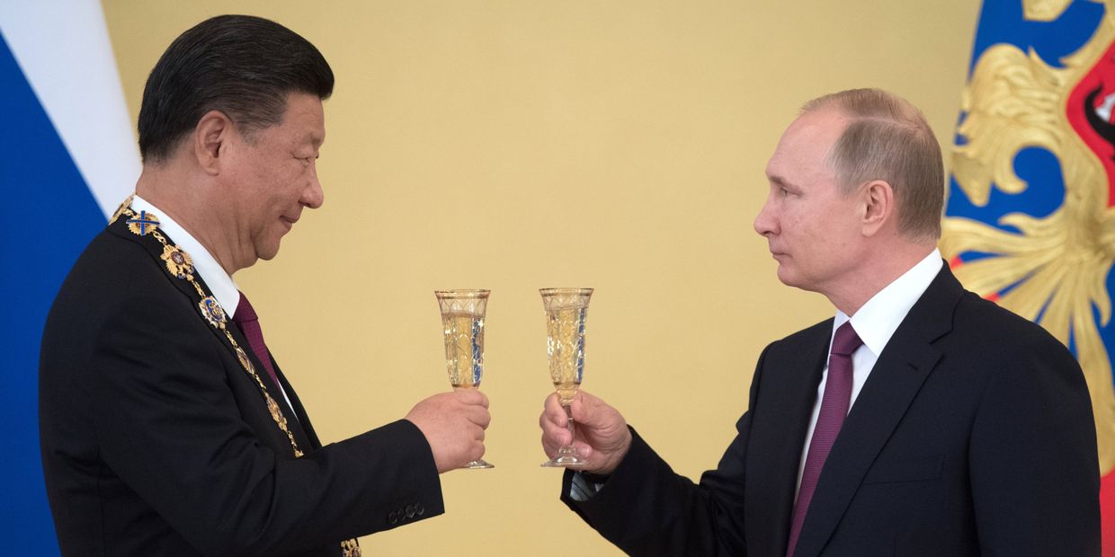 Встреча президента РФ В. Путина и председателя КНР Си Цзиньпина в Москве Встреча президента РФ В. Путина и председателя КНР Си Цзиньпина в Москве
