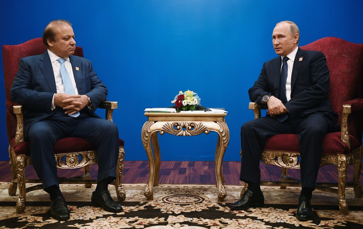 Президент РФ Владимир Путин и премьер-министр Пакистана Наваз Шариф Президент РФ Владимир Путин и премьер-министр Пакистана Наваз Шариф