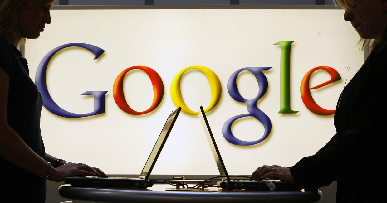 Логотип Google на выставке в Ганновере