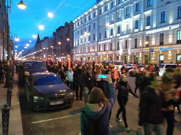 Участники несанкционированной акции протеста в Санкт-Петербурге. 7 октября 2017 Участники несанкционированной акции протеста в Санкт-Петербурге. 7 октября 2017