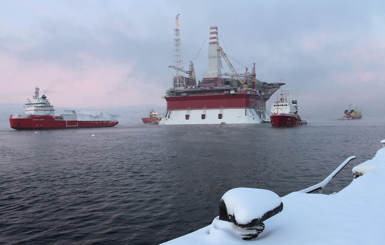 Морская нефтедобывающая платформа «Приразломная»
