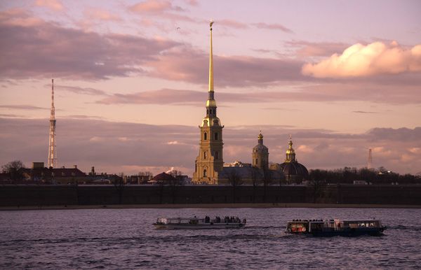 Открытие летней навигации на Неве