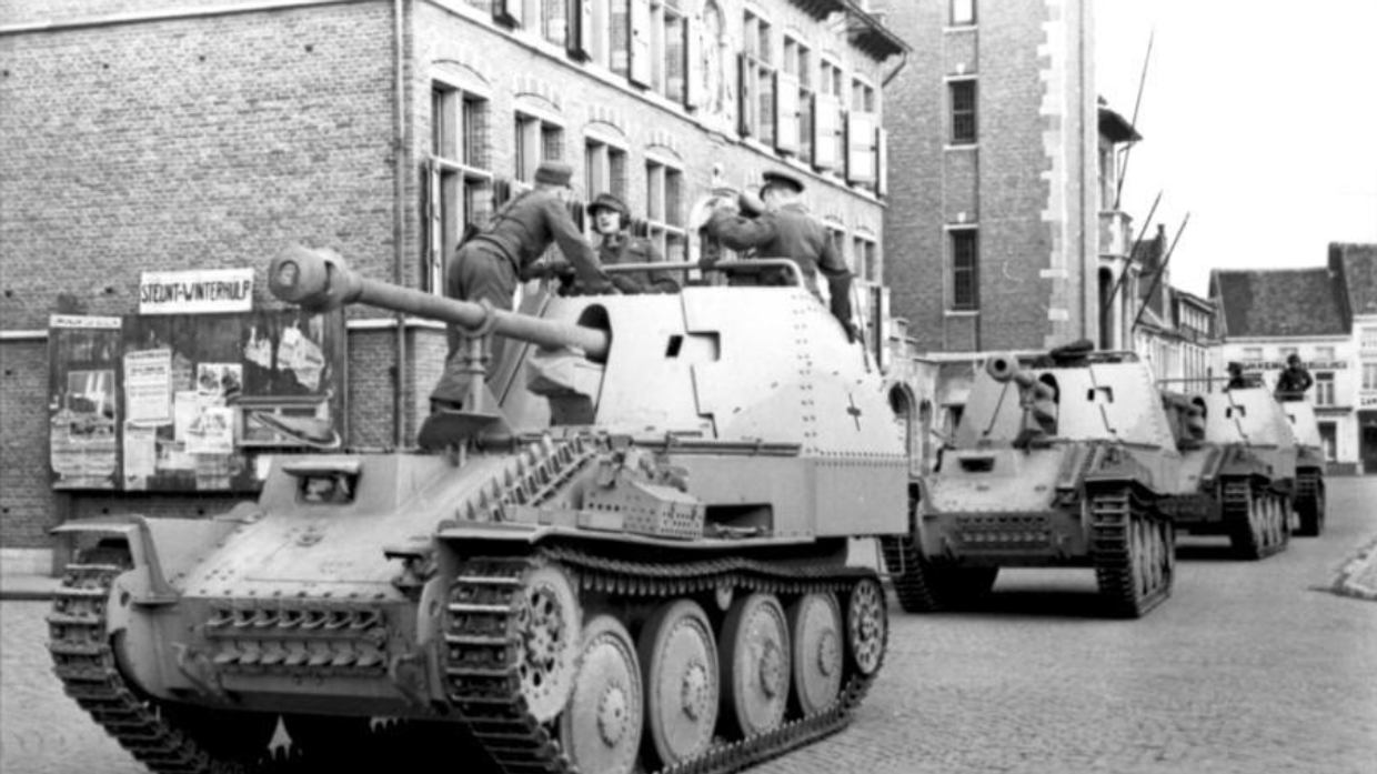 Колона САУ Marder III