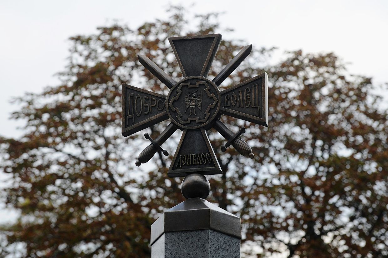 Памятник Героям Донбасса в Ростове-на-Дону