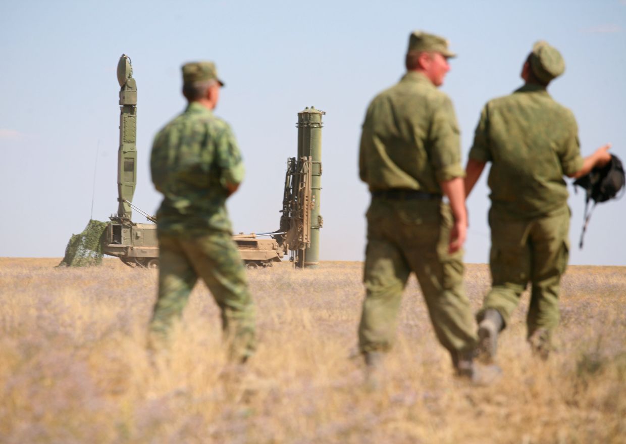 Учения войск ПВО Западного военного округа на полигоне Капустин Яр в Астраханской области