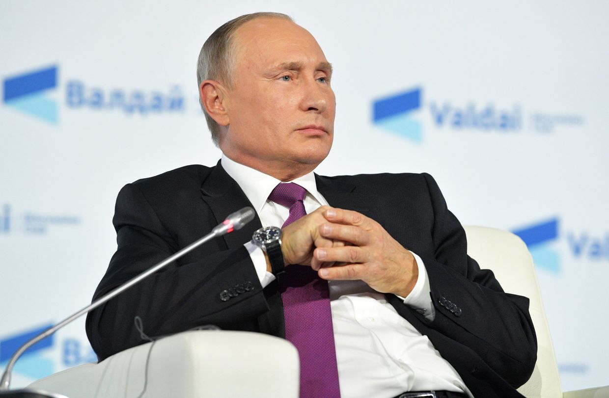 Президент РФ Владимир Путин принимает участие в итоговой сессии Международного дискуссионного клуба Валдай. 19 октября 2017
