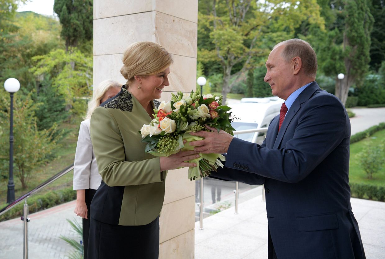 Президент РФ Владимир Путин и президент Республики Хорватия Колинда Грабар-Китарович во время встречи. 18 октября 2017