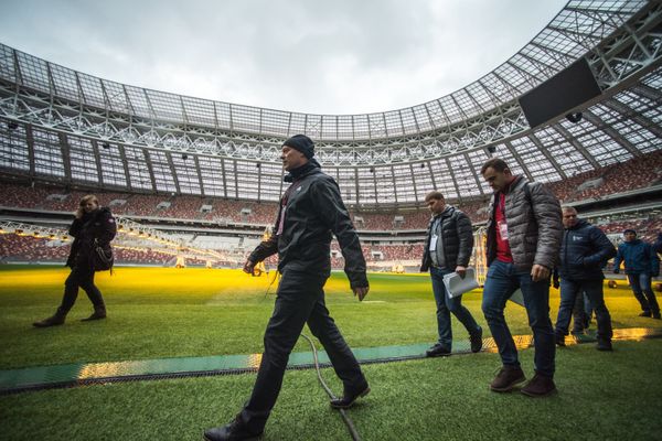 Инспекционный визит делегации FIFA и оргкомитета «Россия-2018» на стадион «Лужники» Инспекционный визит делегации FIFA и оргкомитета «Россия-2018» на стадион «Лужники»