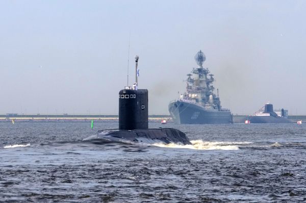 Генеральная репетиция военно-морского парада ко дню ВМФ в Кронштадте Генеральная репетиция военно-морского парада ко дню ВМФ в Кронштадте