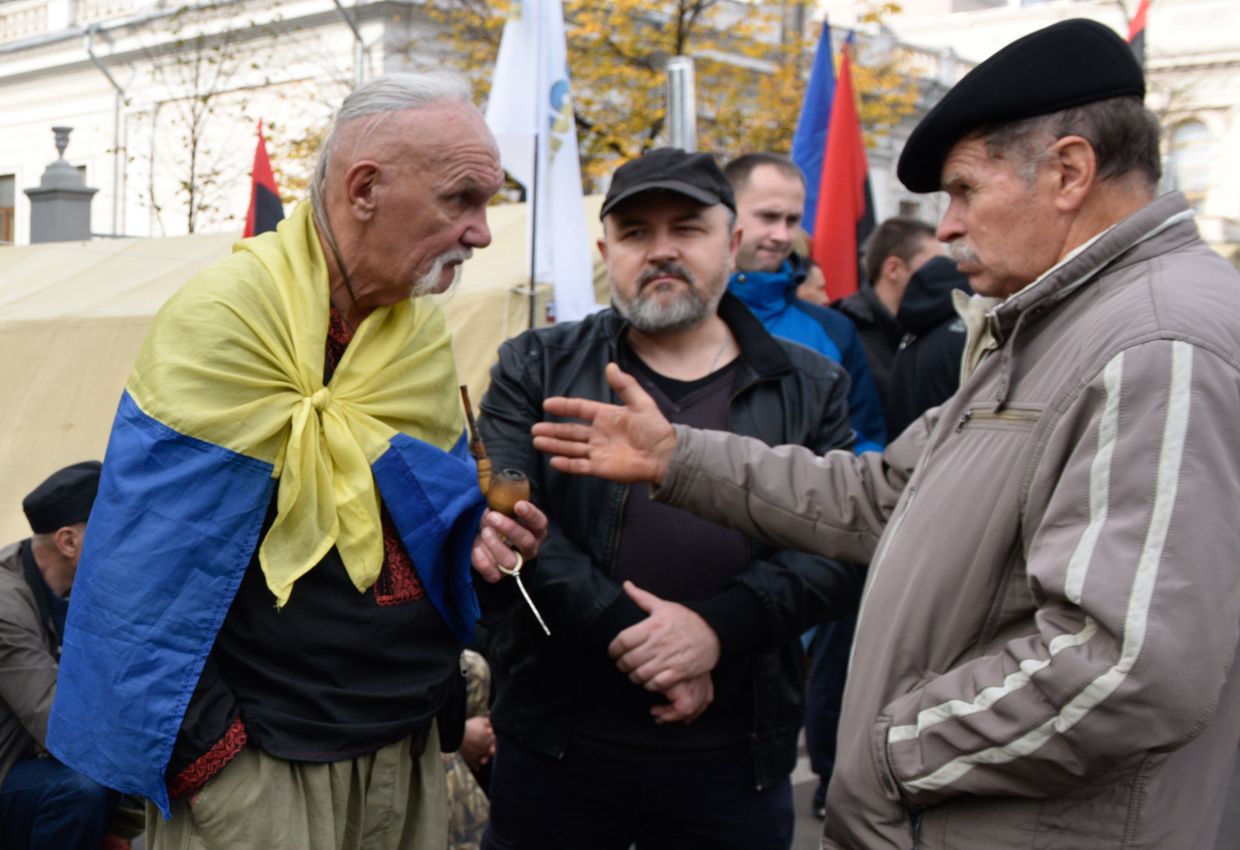 Митинг у здания Верховной рады Украины в Киеве