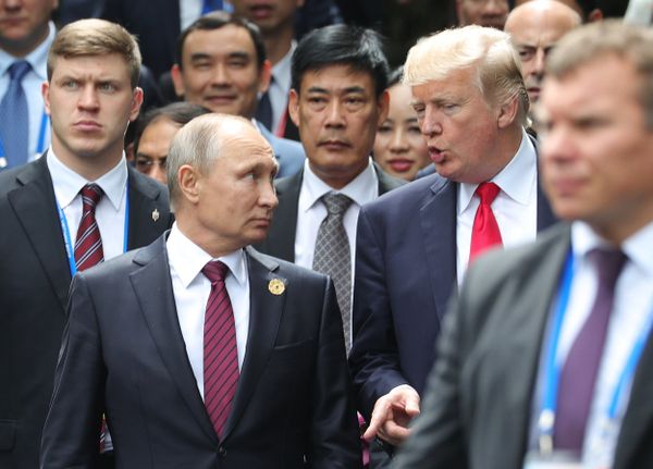 Владимир Путин и Дональд Трамп на форуме АТЭС