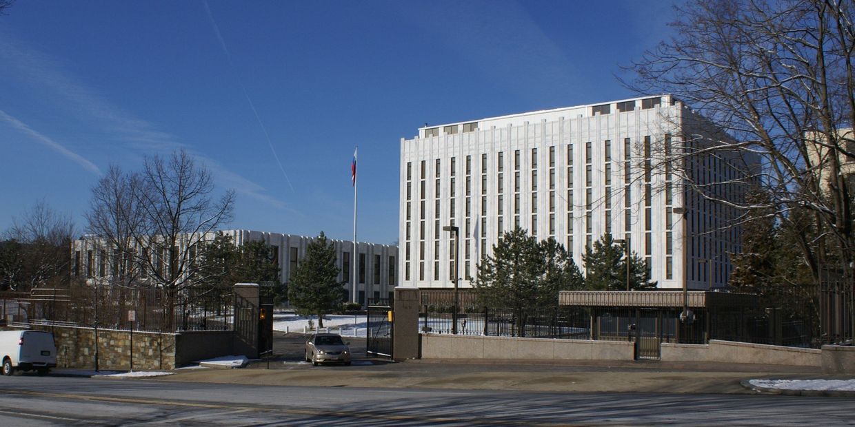Здание посольства России в США