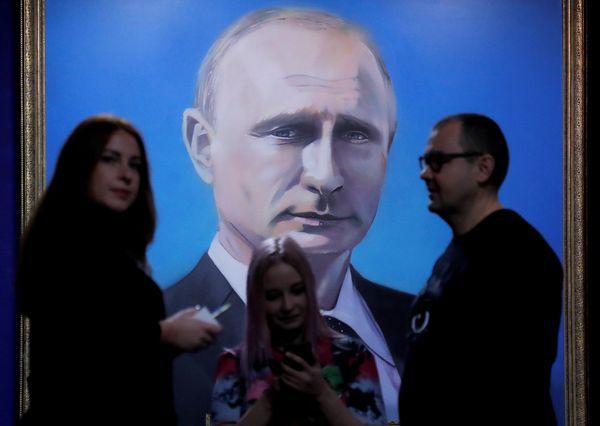 SUPERPUTIN