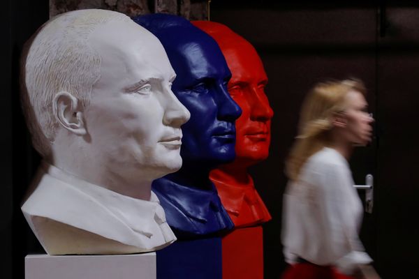 SUPERPUTIN