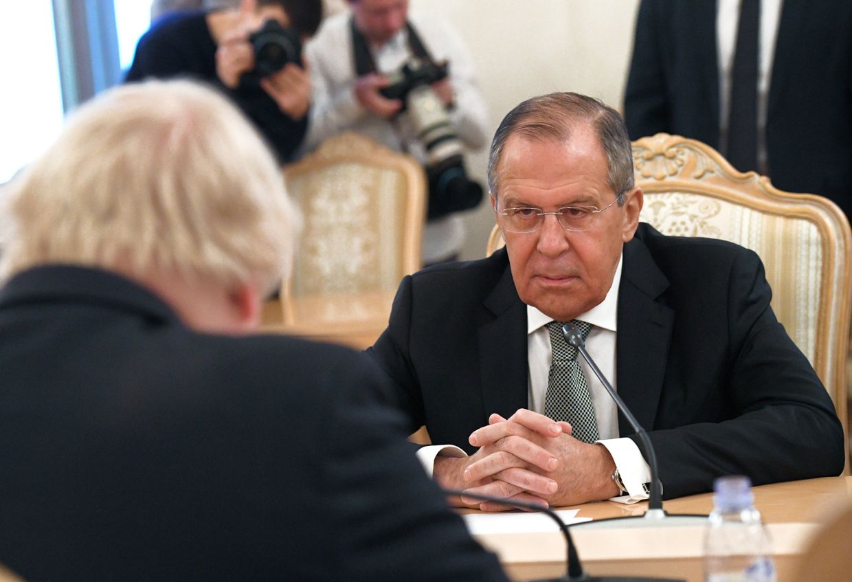 Встреча глав МИД РФ и Великобритании С. Лаврова и Б. Джонсона Встреча глав МИД РФ и Великобритании С. Лаврова и Б. Джонсона