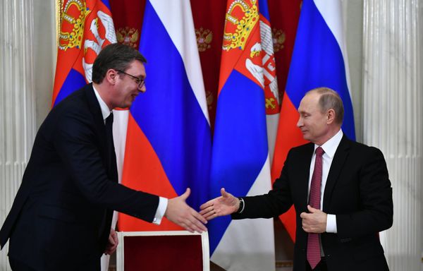 Президент РФ В. Путин встретился с президентом Сербии А. Вучичем