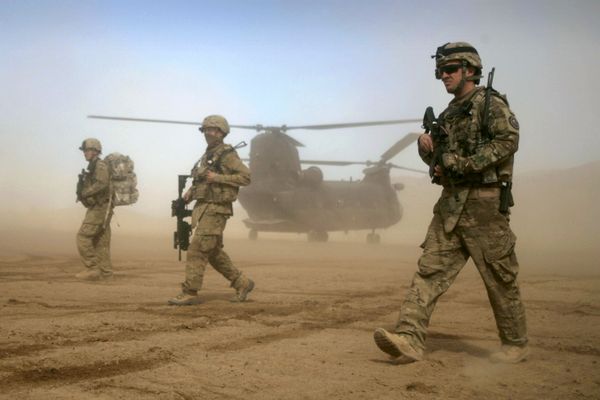 Военнослужащие США в Шинданде, Афганистан