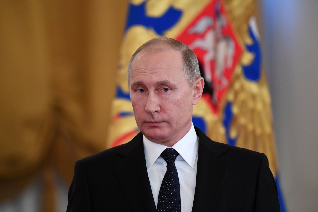 Президент РФ Владимир Путин во время встречи с военнослужащими, принимавшими участие в антитеррористической операции в в Сирии. 28 декабря 2017