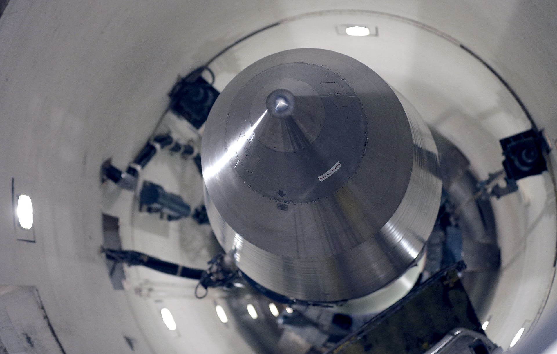 Американская межконтинентальная баллистическая ракета Минитмен-3 на базе ВВС Майнот, Северная Дакота Американская межконтинентальная баллистическая ракета Минитмен-3 на базе ВВС Майнот, Северная Дакота - ИноСМИ, 1920, 04.05.2021